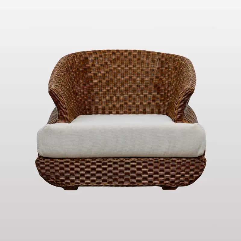 Une paire de grands fauteuils en rotin. Italie années 60 image 3