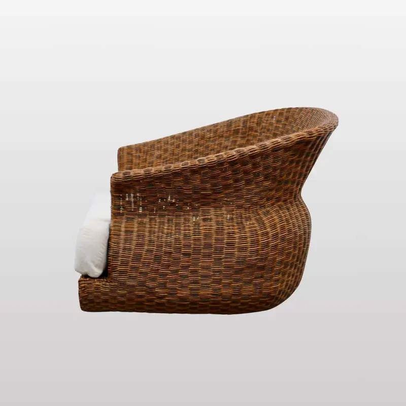 Une paire de grands fauteuils en rotin. Italie années 60 image 4
